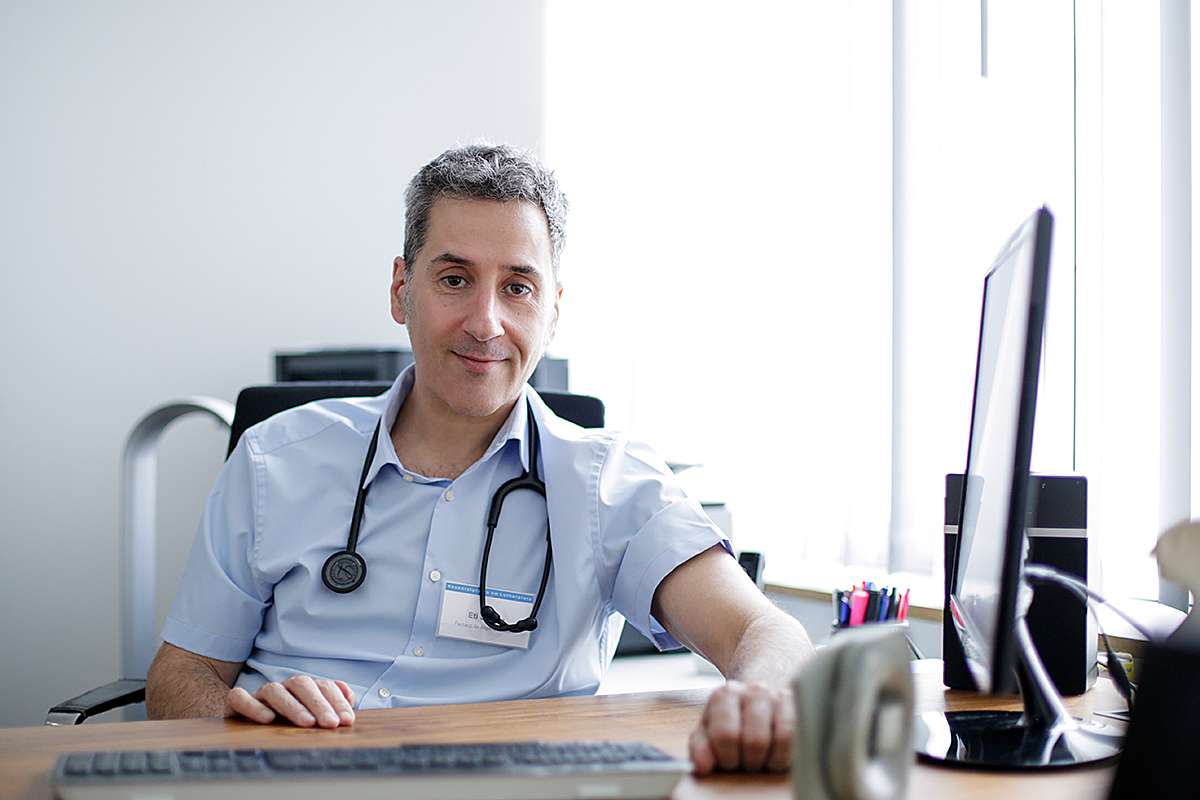 Eti_Saylan_Hausarztpraxis_056